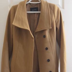 The Connar Coat in Camel MMO